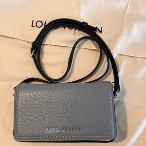 Marc Jacobs Blue Crossbody Bag Sleek Minimalist Design